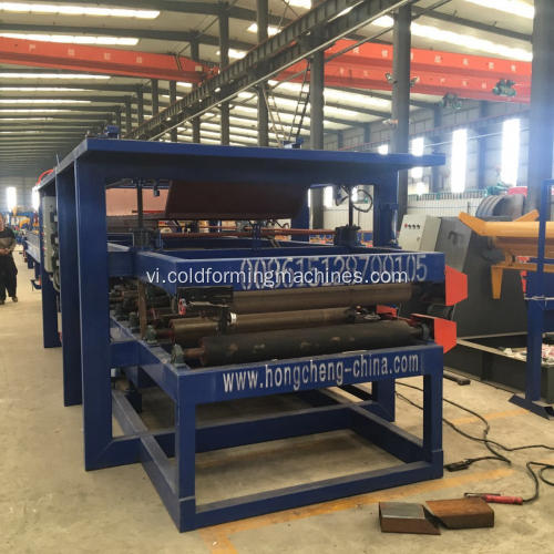 Mái tường Sandwich Panel cuộn máy ép